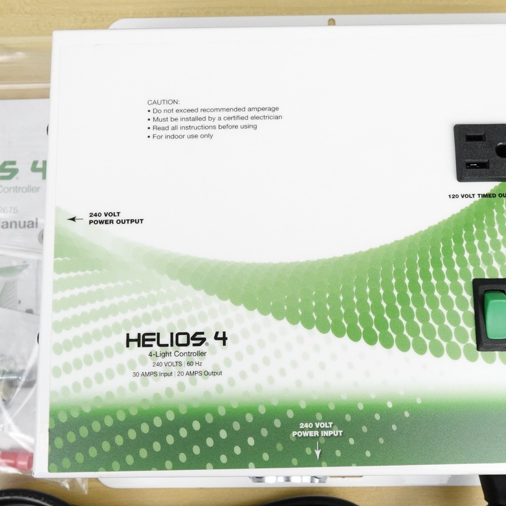 Titan Controls Helios 4 - 4 Light Controller w/ Trigger Cord Open Box / No Box