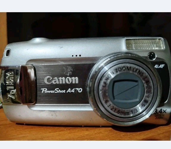 Canon A-470 camera