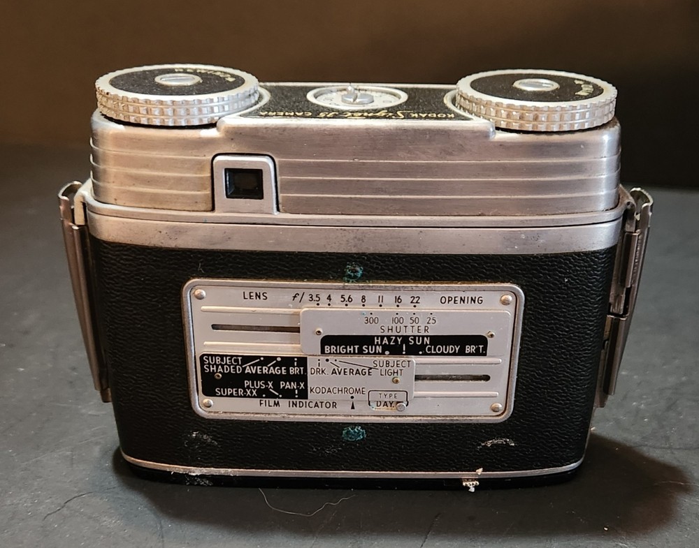 Kodak Signet 35 Camera w Leather Case Untested