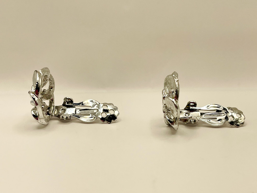 Round Fan Silver Tone Clip On Earrings Flat Open Work Textured Interlock