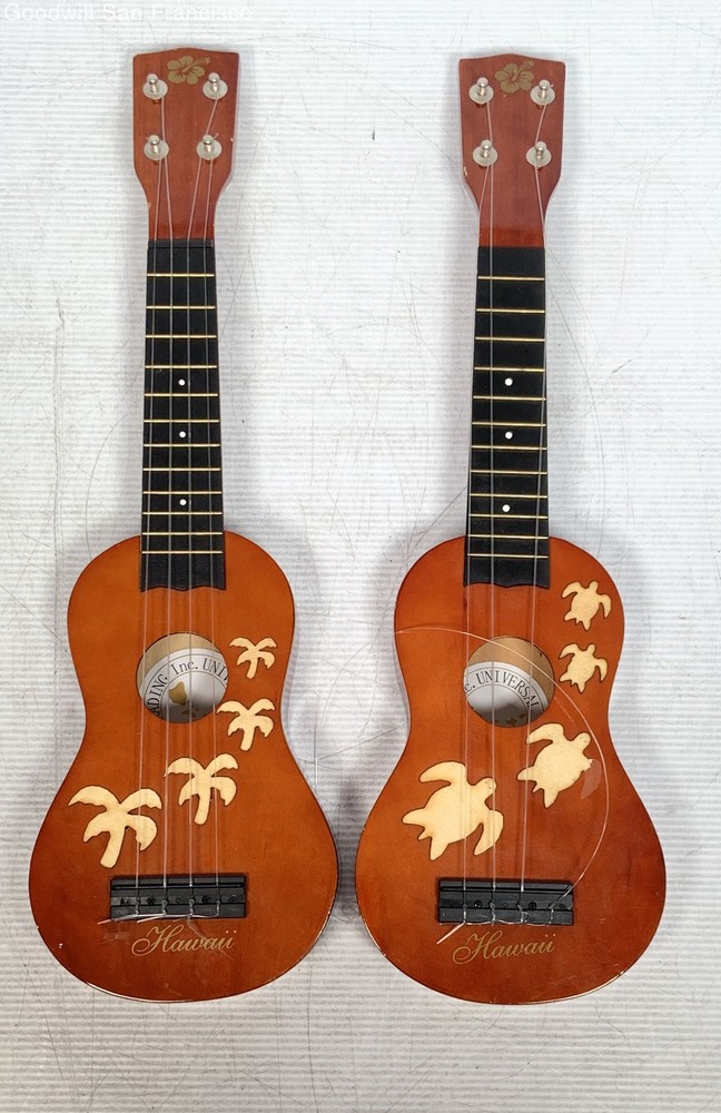 2 Universal Worldwide Trading Inc 4-String Soprano Ukuleles