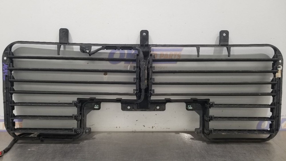 18 CHEVY SILVERADO 1500 6.2L AIR SHUTTER ASSEMBLY