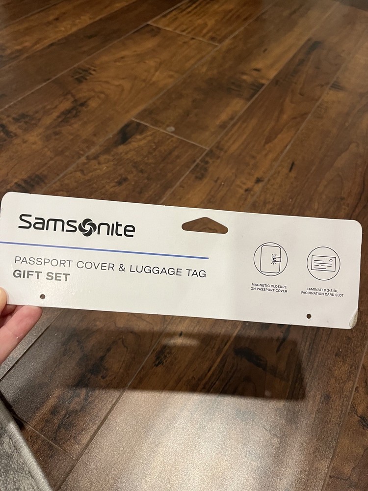 Samsonite Passport Cover & Luggage Tag