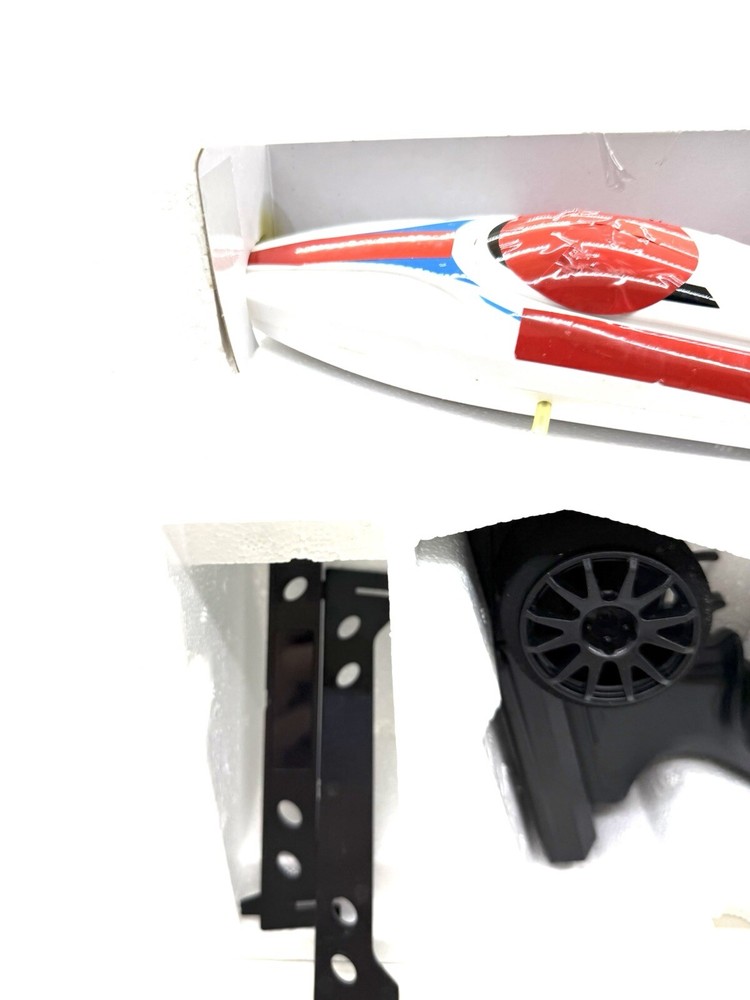 ProBoat React 9 Micro Rc Boat Brushed Rare White Untested