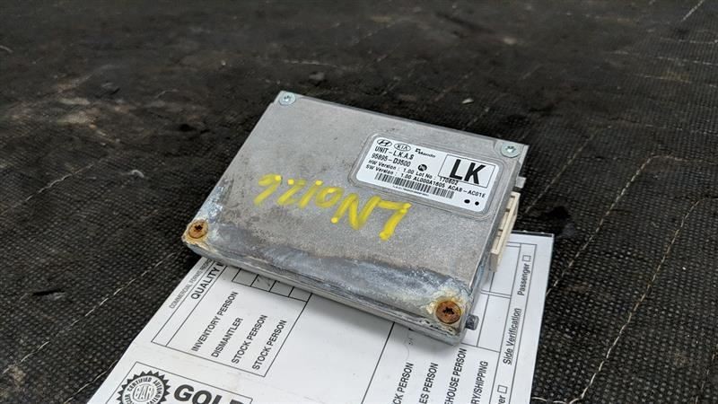2017 Hyundai Tucson Windshield Mounted Camera/Projector 2360331