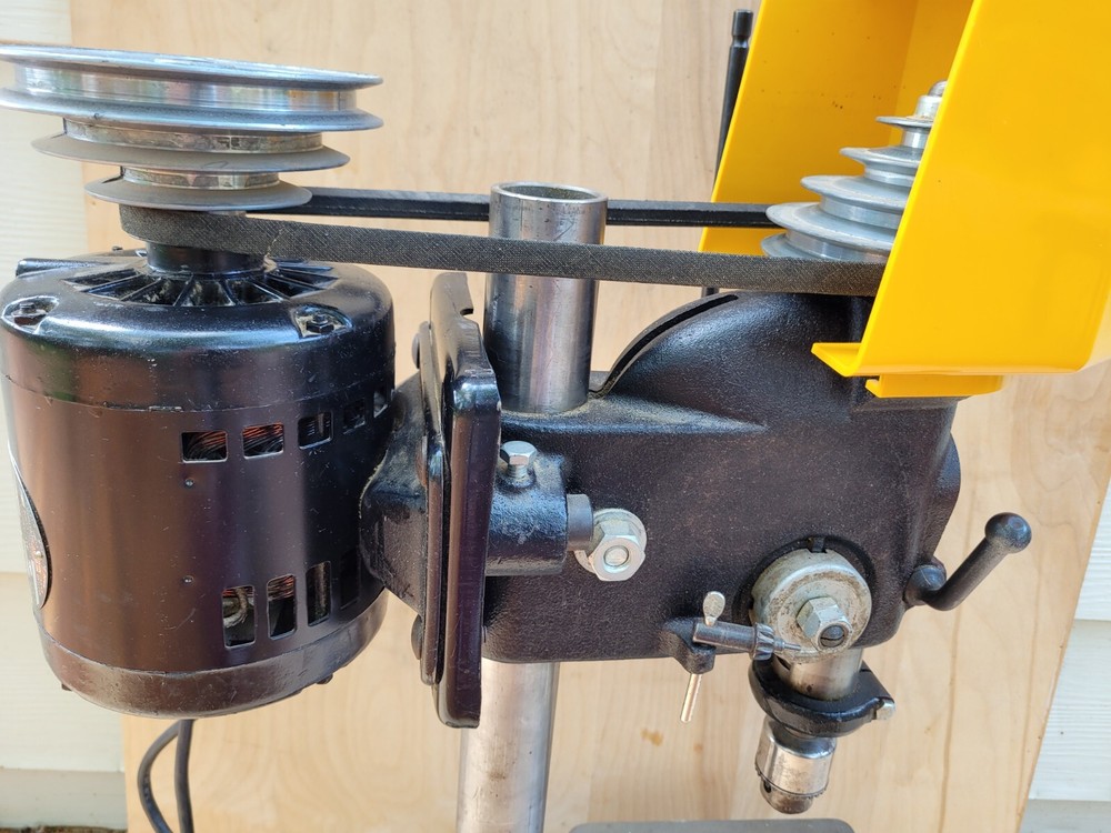 Rockwell 11-100 Benchtop Drill Press - Complete, Original