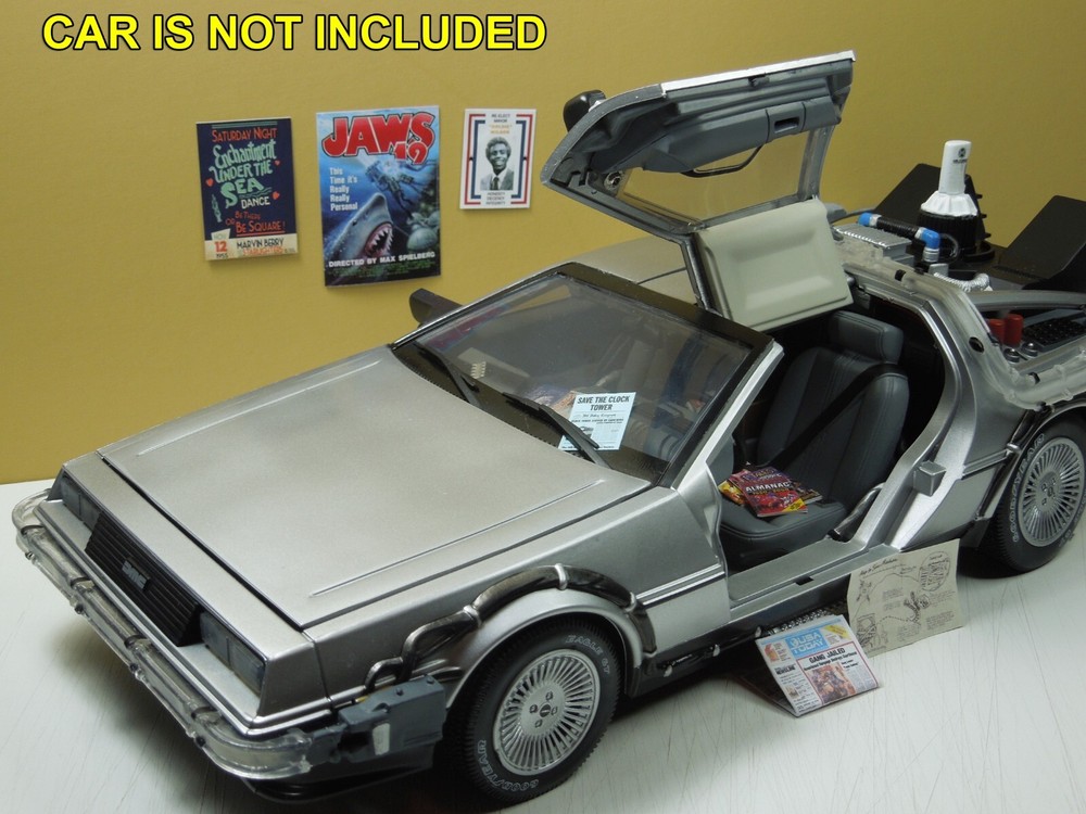 Back to the Future 1/15 scale Magazines and Documents - Large Assortment