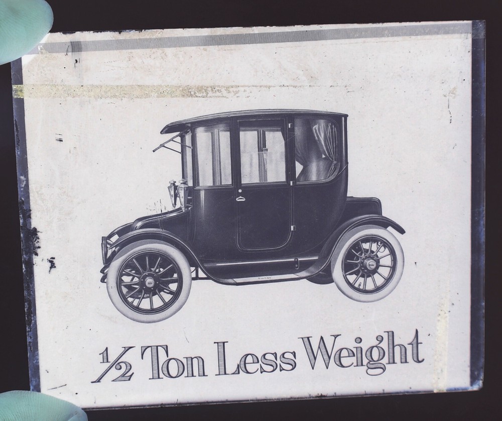 NEGATIVE AD GLASS SLIDE of unknown early automobile