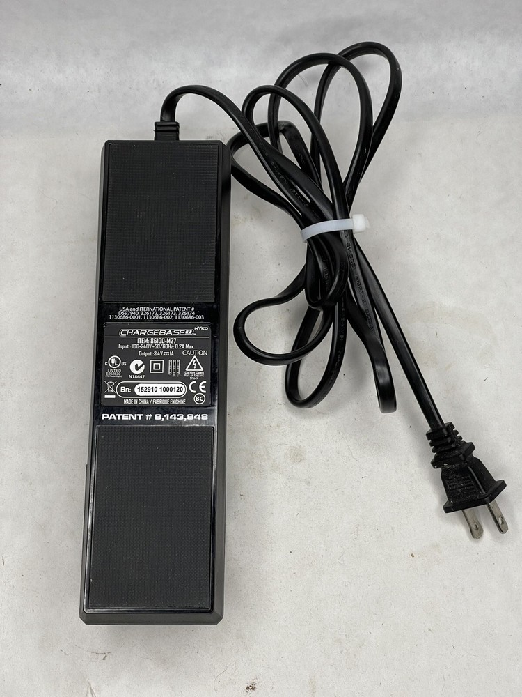 Nyko Charge Base 86100-M27 for Xbox One Controllers