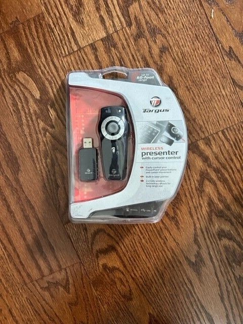 Targus Wireless Presenter With Cursor Control Built In Laser Pointer