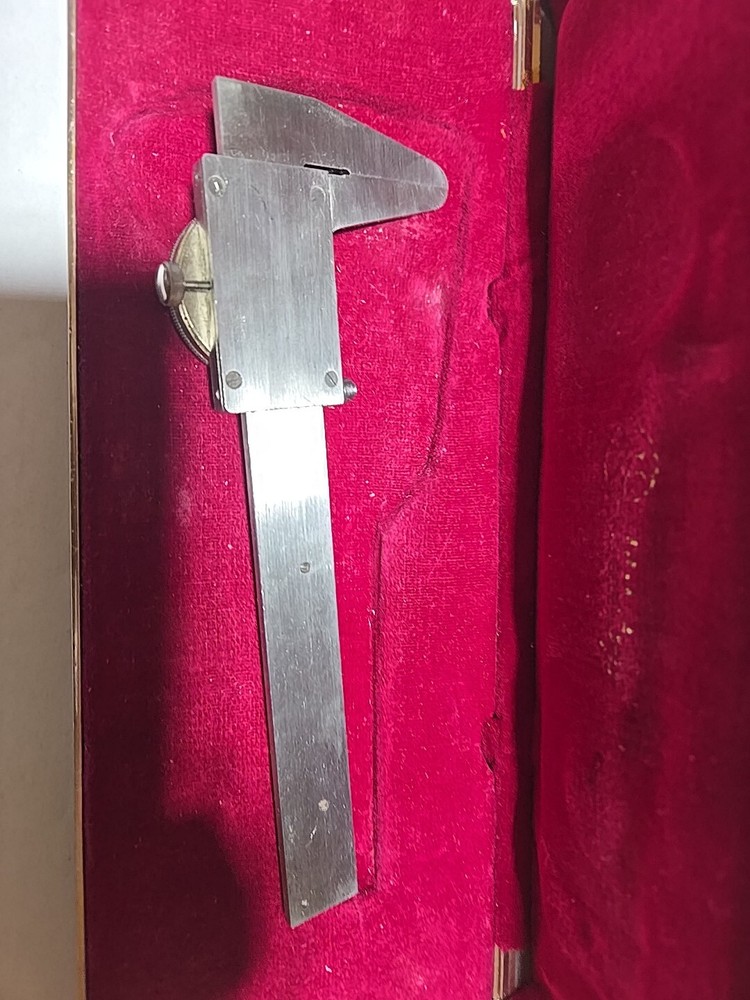 Summit Precision Dial Caliper Stainless Hardened 0-4"