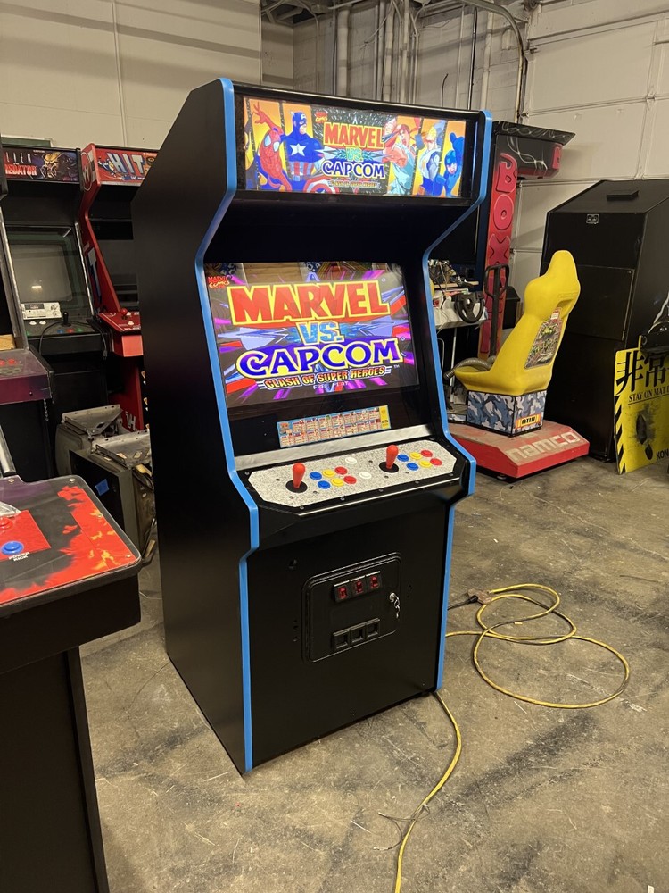 MARVEL vs CAPCOM ARCADE MACHINE by CAPCOM (Excellent Condition)*RARE*