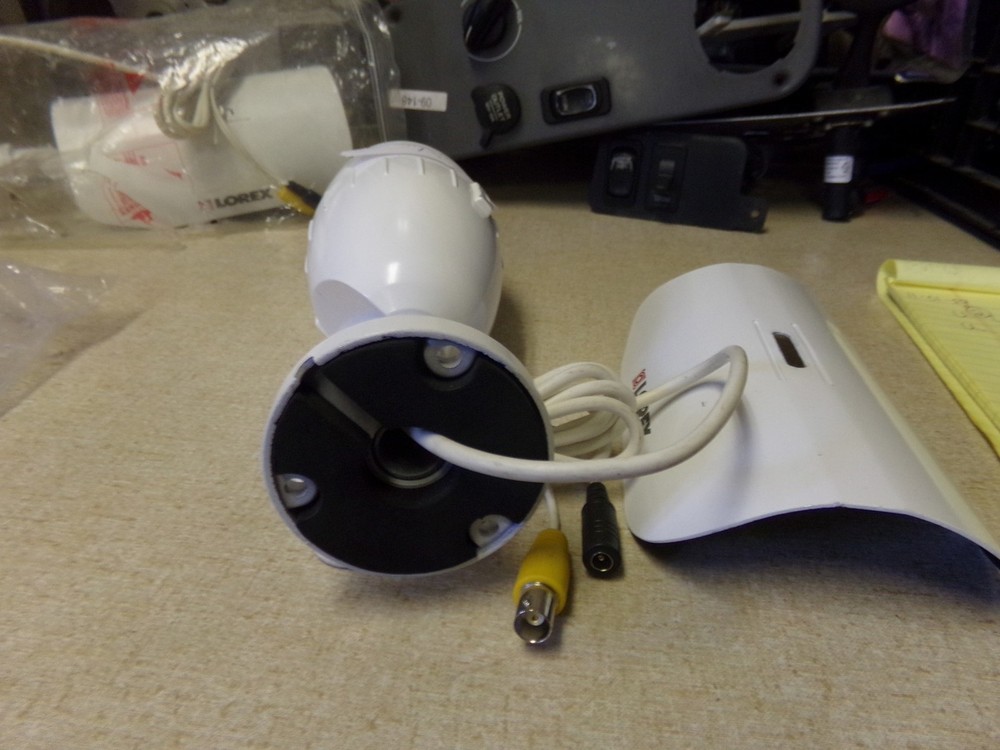 Lorex White Security Camera with Weather Cover *FREE SHIPPING*