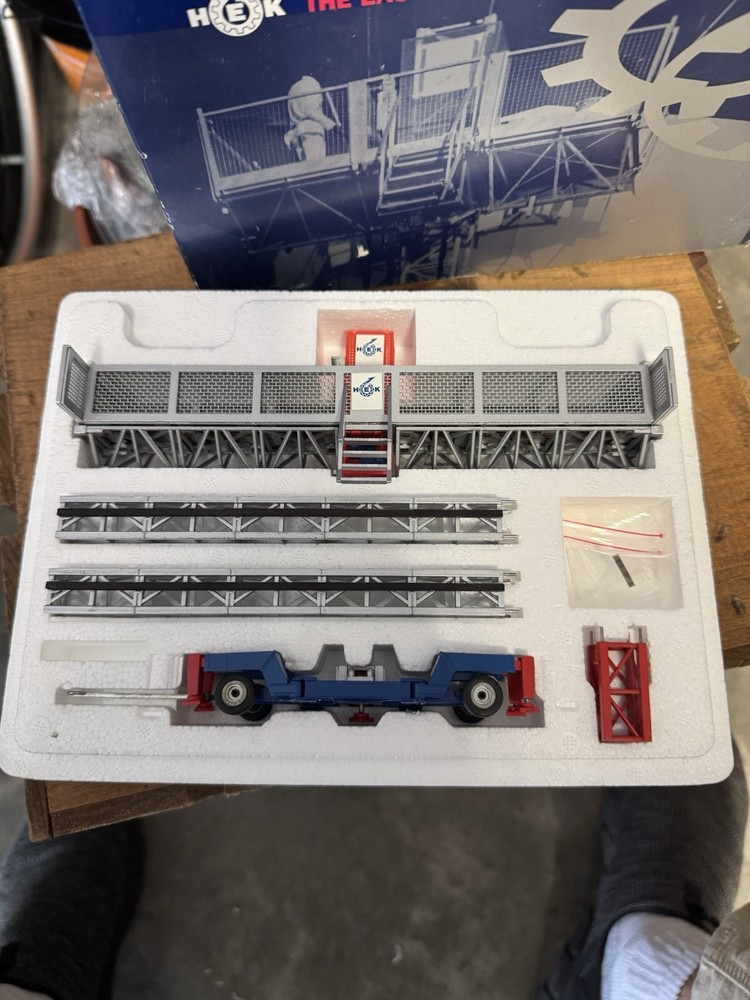 Alimak HEK Scale Model Kit For MSHF