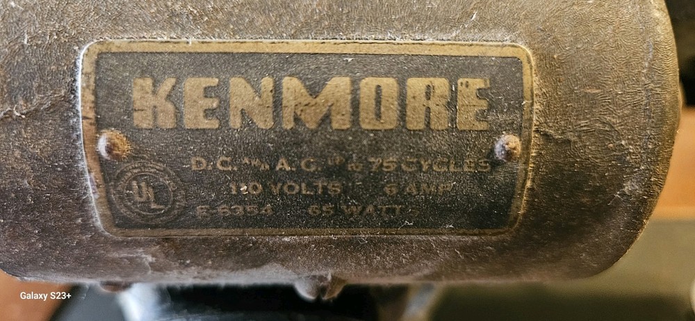 1950 sewing machine (works)