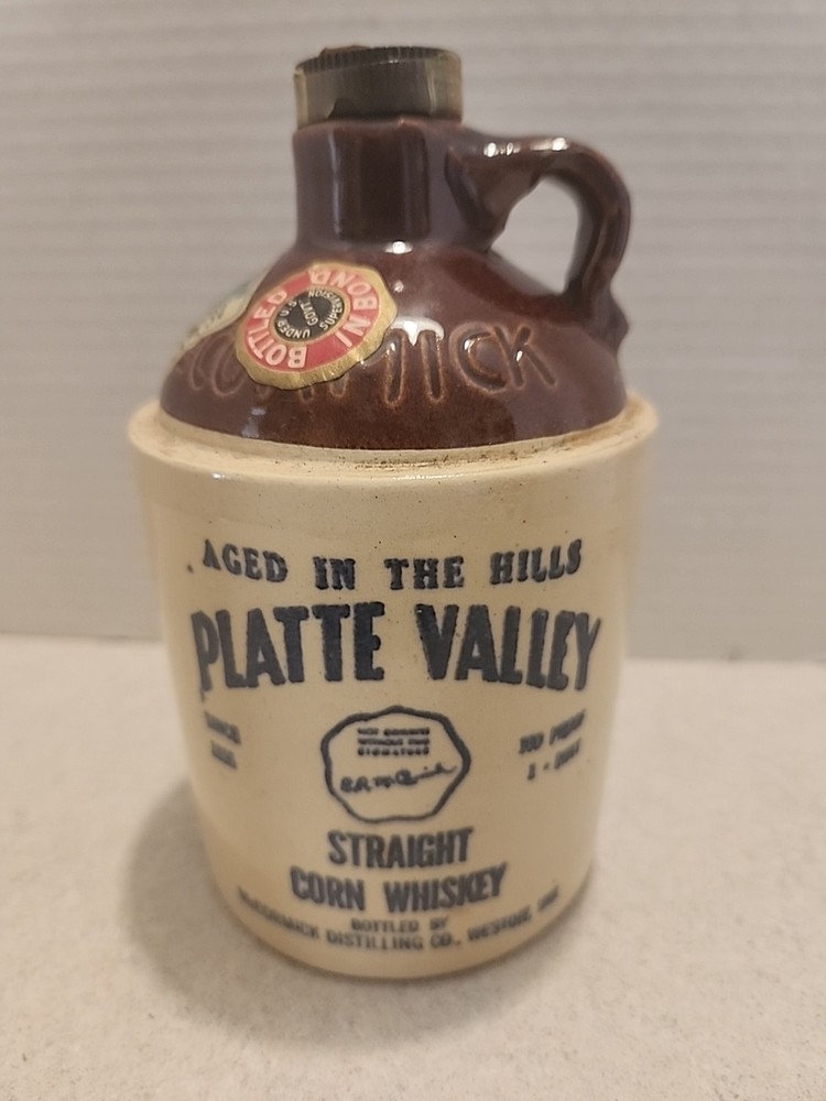 Excellent Empty McCormick Platte Valley 1 Pint Jug!