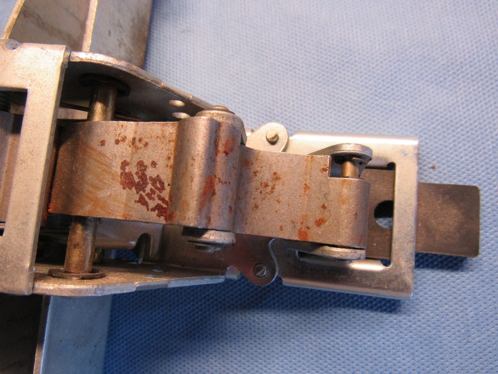 Yale 2100F 30 Inch with Latch Exit Device