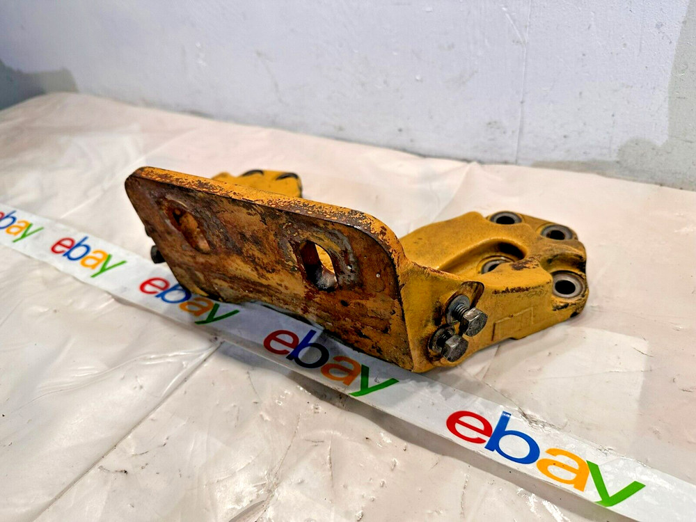 CAT C13 Caterpillar Diesel Engine Mount Front Support 2675589 OEM