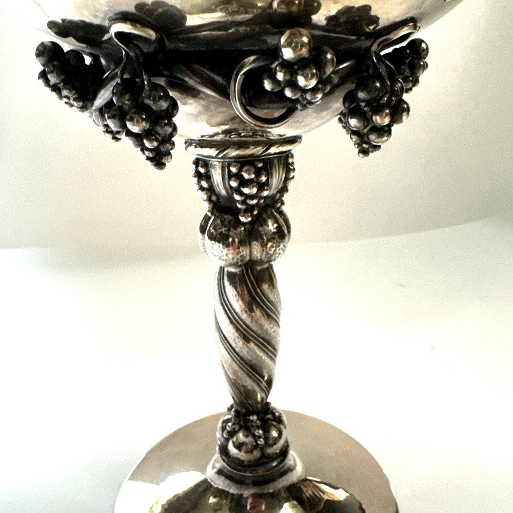 Authentic Georg Jensen Denmark Sterling Silver Large Grape Bowl 264A
