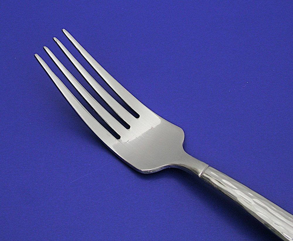 40 PCS HAMPTON ARGENT BROCADE STAINLESS FLATWARE (8) PLACE SETTINGS - VERY NICE