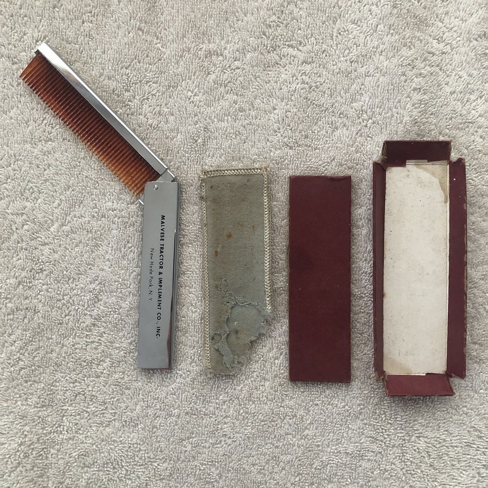 Vintage Malvese Tractor & Implement, New Hyde Park foldable comb w case/NICE