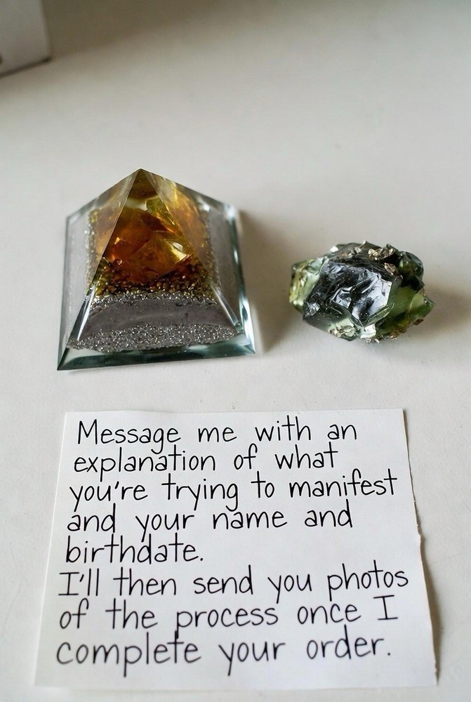 Manifestation Amplification Spell - Using Moldavite And Organite Pyramids