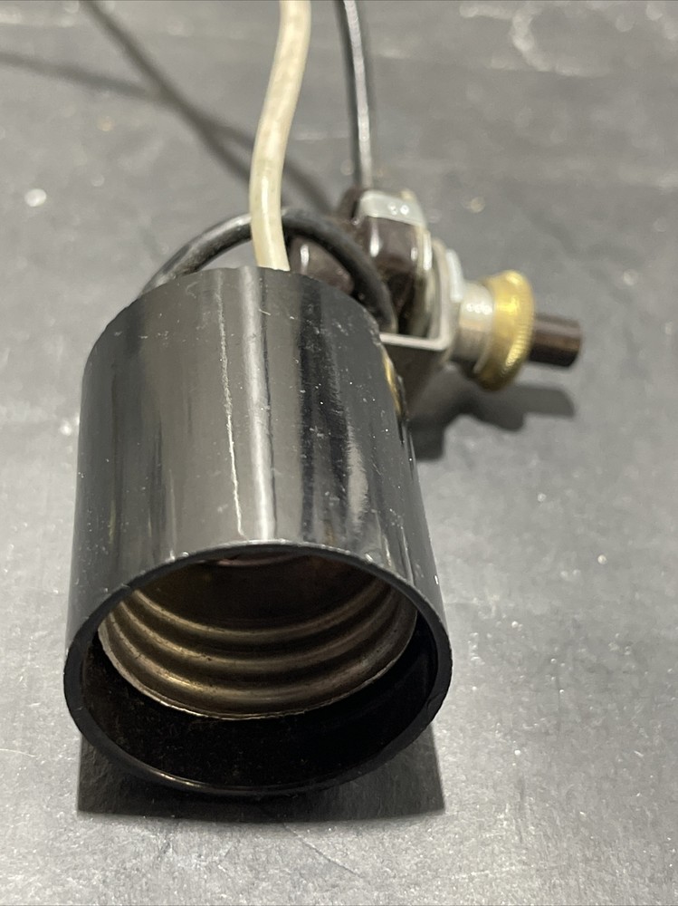 leviton phenolic socket with side mounted on-off push switch