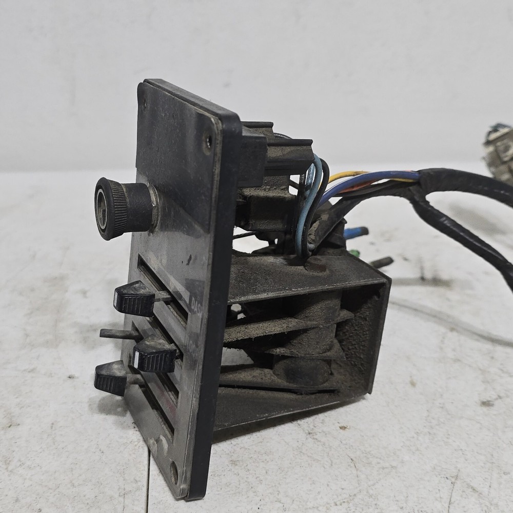 1996 96 FREIGHTLINER MT45/VARIOUS MODELS CLIMATE CONTROLS OEM