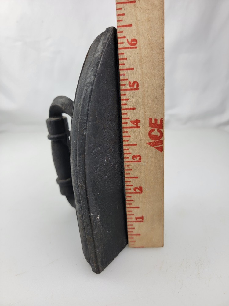 6.5" Cast Iron Flat Rustic Farmhouse Decor