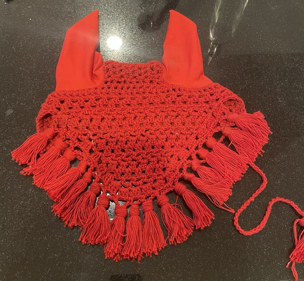 red matching saddle pad and bonnet set