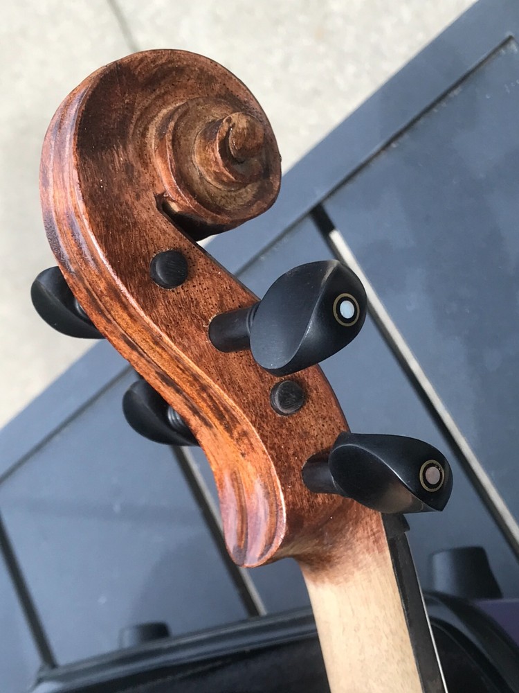 4/4 violin w/case