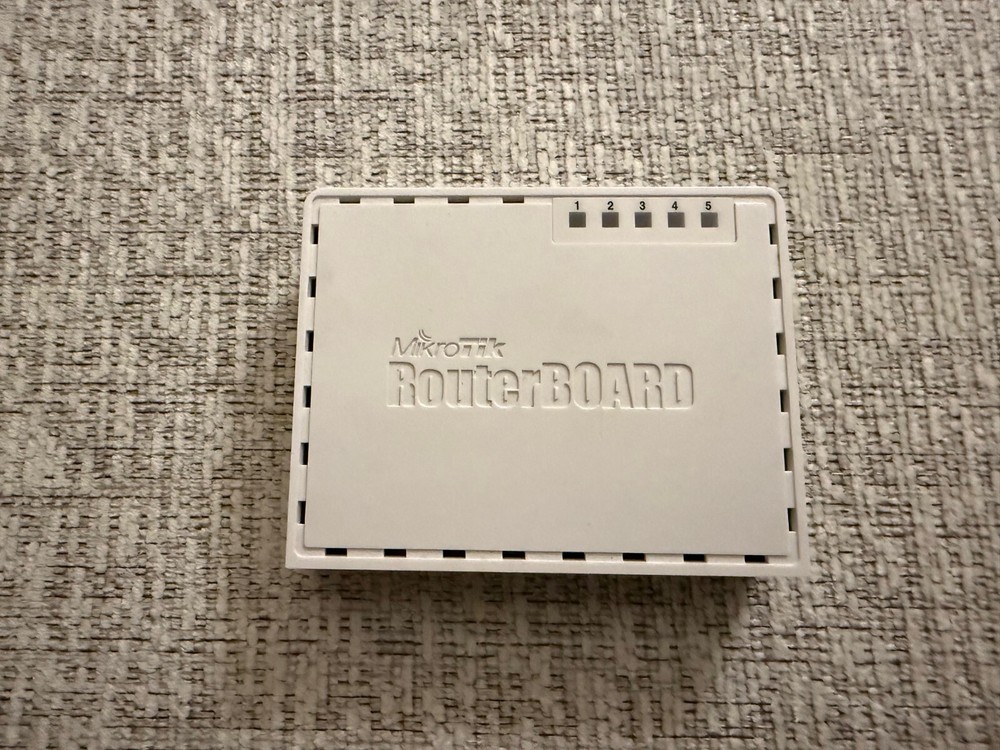 Mikrotik 750GL
