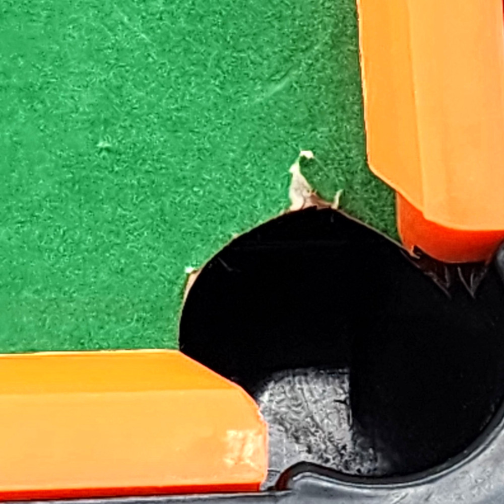 Vintage Kids Mini tabletop Pool table (One broken stick)
