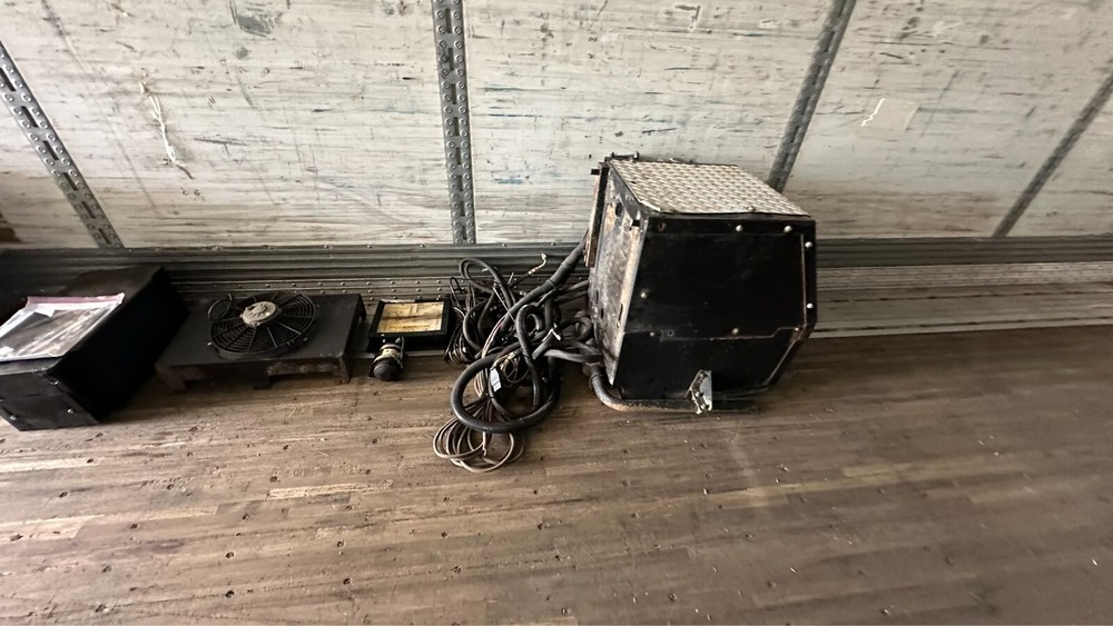 Thermo King Auxiliary Power Unit (APU)