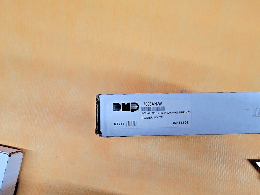 DMP 7063AN-W Aqualite Keypad Prox Reader,NBR White
