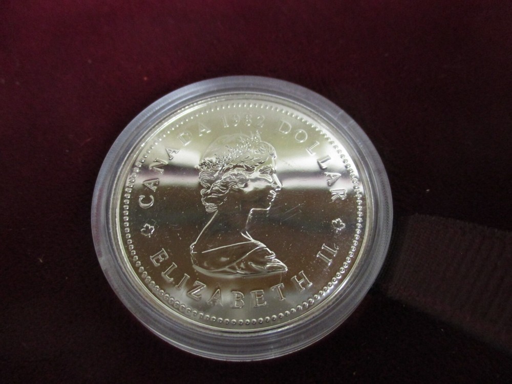 1982 Canada Confederation Constitution Commemorative Proof Dollar Coin with Box