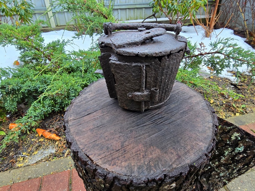 WW2 Accessories from the German bunker relic.