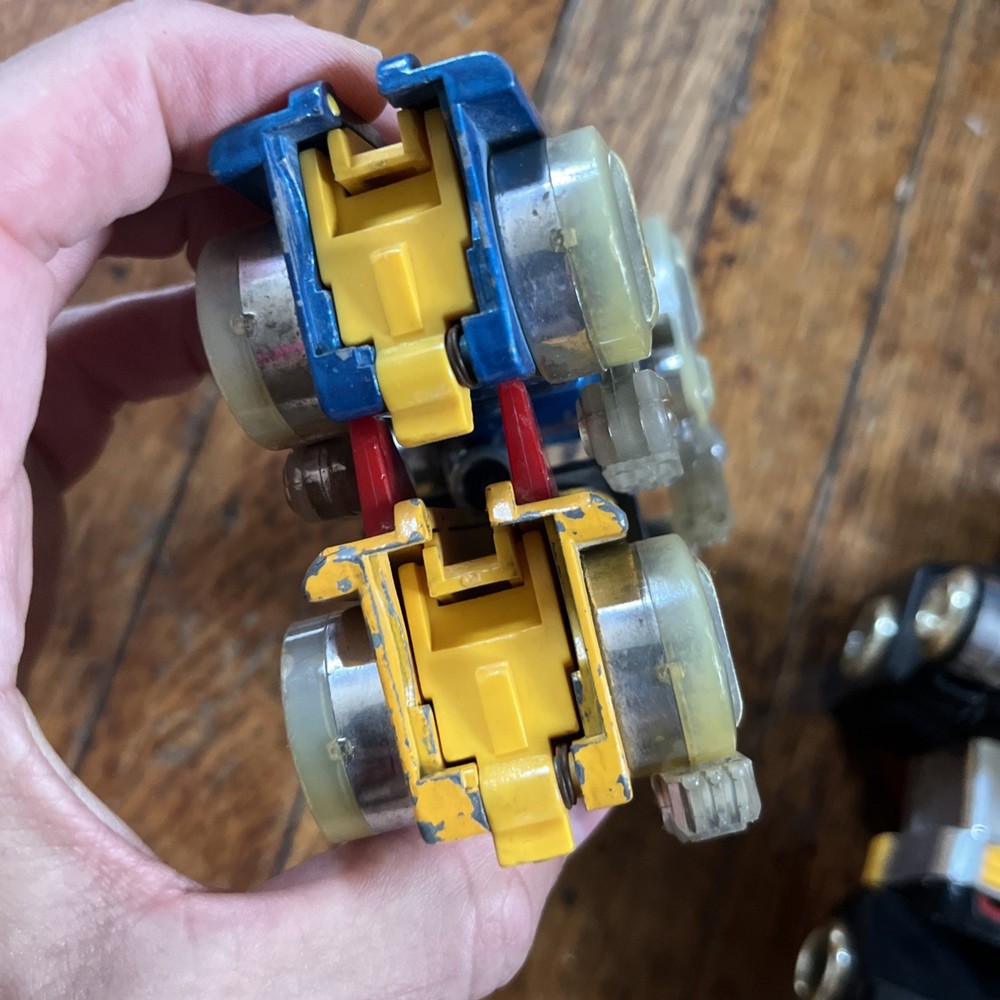 Voltron 1981 diecast and legs manual