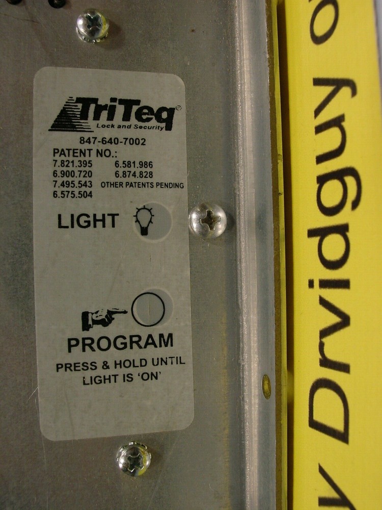 *TriTeq 1533438 Vertical Bayonet Electronic Lock Assembly