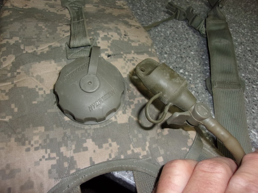 A4 U.S. military hydramax water bag