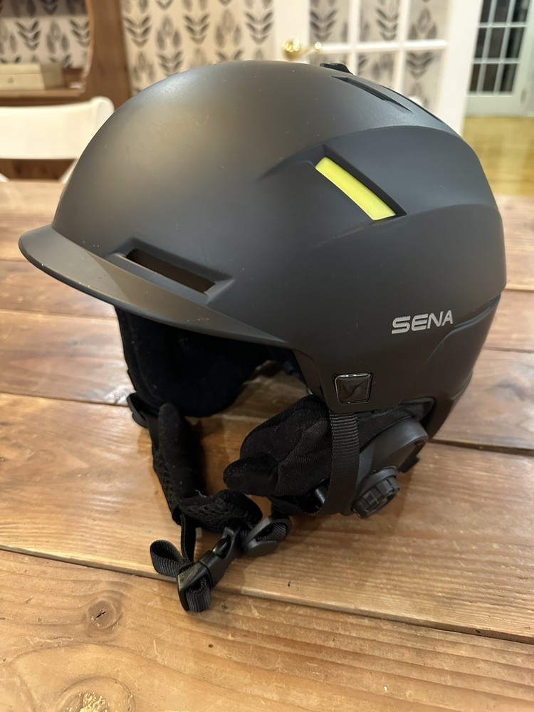 SENA Latitude S1 - Ski Snowboard Bluetooth Helmet - Size M - Mint Condition!
