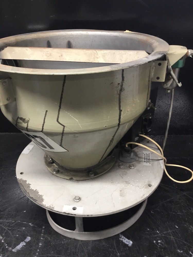 Conair Used DL12 Vacuum Receiver with Terminal Box #705C53PR4