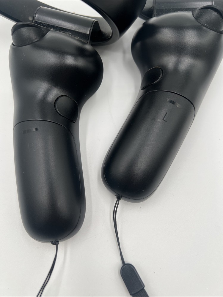 Samsung HMD Odyssey + VR Left and Right Controllers AA-HC1HULB