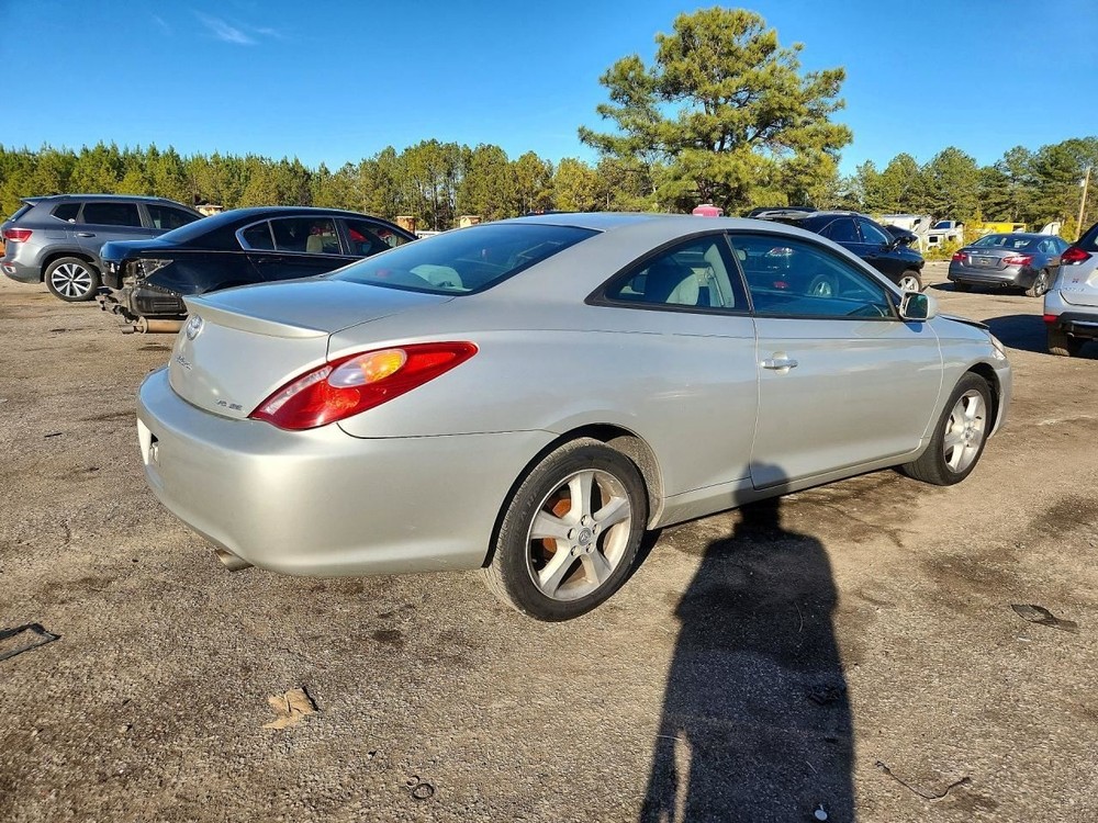 SOLARA 2004 Glove Box 5020015