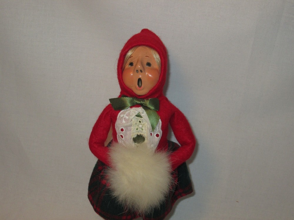 Byers Choice 1981 Blonde Girl Fine Condition with Bumpy Base