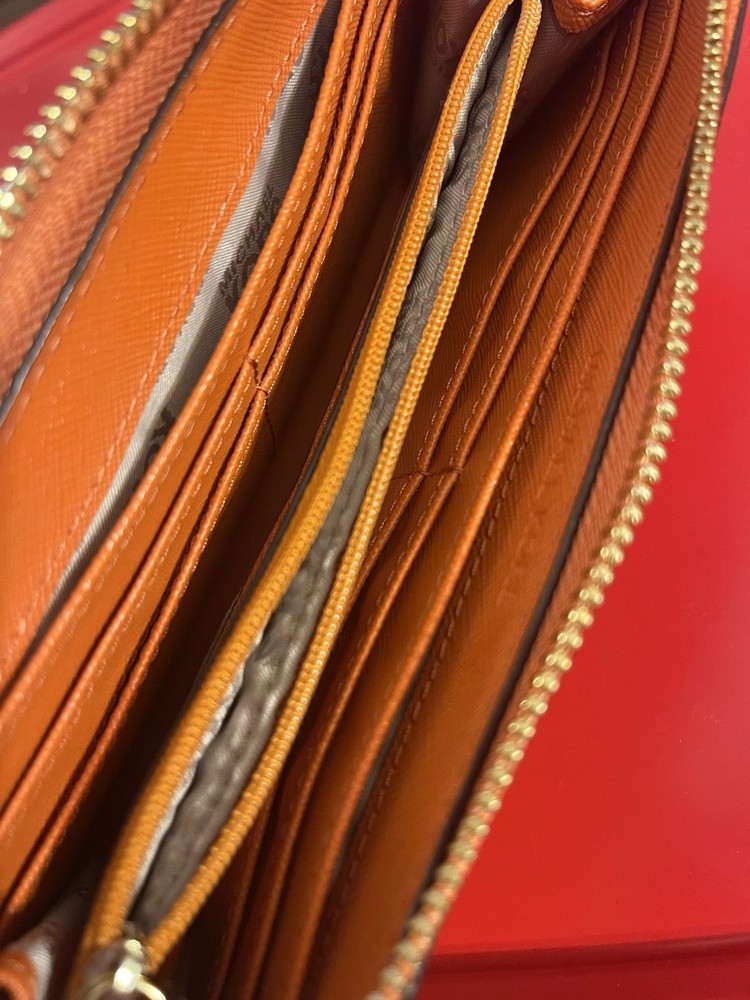 michael kors wallet