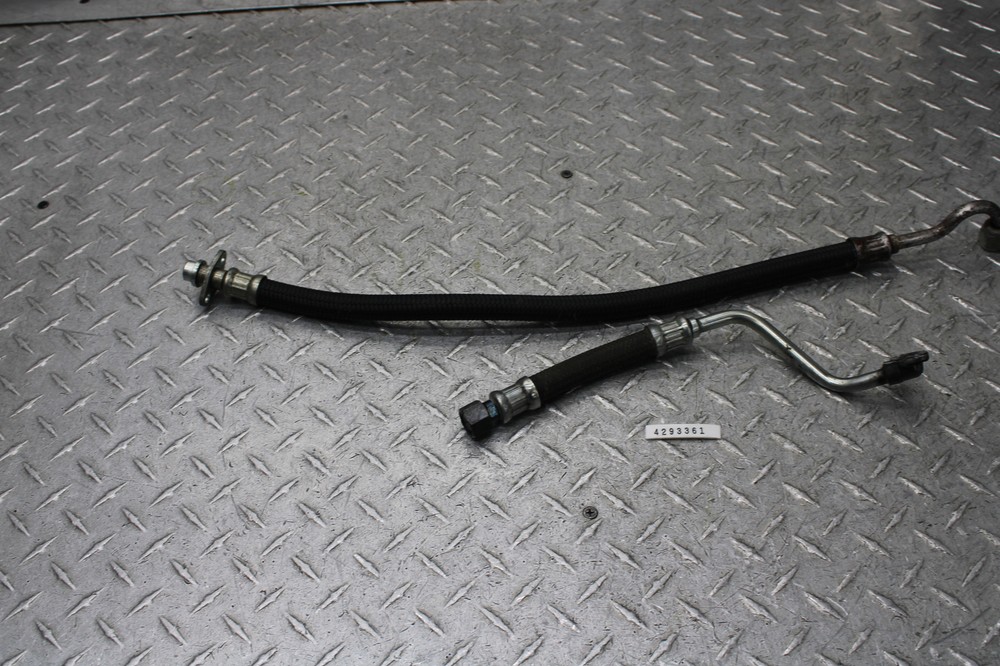 1982 YAMAHA XT550 ENGINE OIL LINES