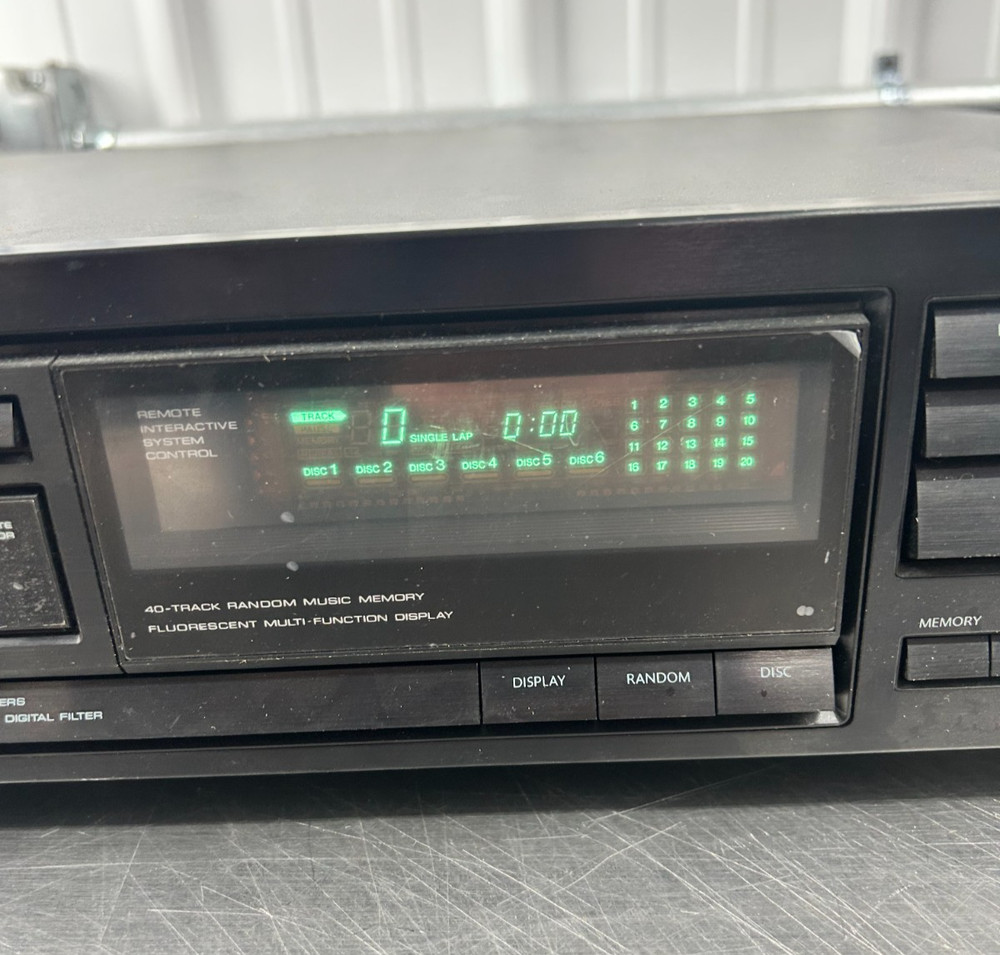 Onkyo DX-C300 CD 6 Multi Compact Disc Changer Pre-Owned