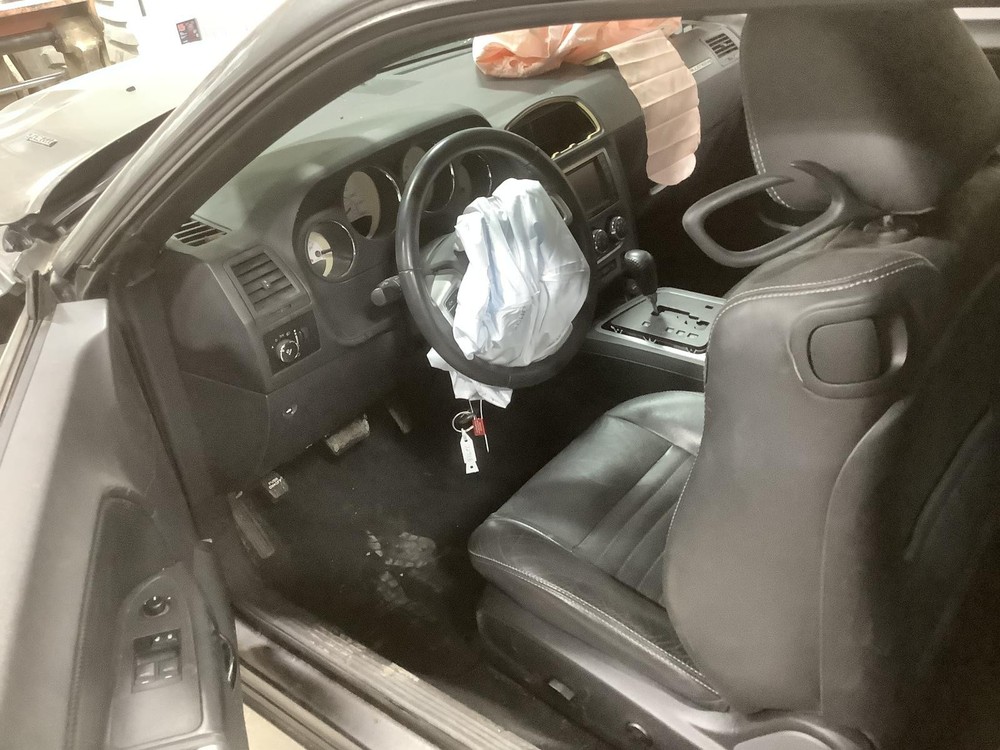 Used Floor Jack fits: 2014 Dodge Challenger  Grade A