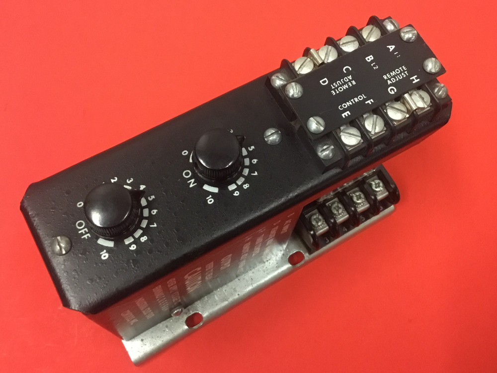 Industrial Solid State Controls - P/N: 1060-1-D-D-2-B - Repeat Cycle Timer